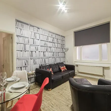 Oxford Street & Tottenham Court - Central London Apartment